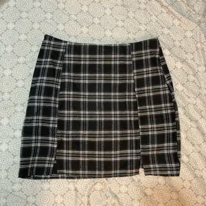 Plaid mini skirt